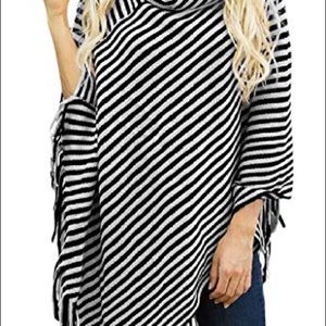 Ladies poncho with fringe